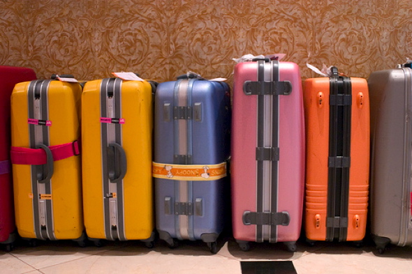 Luggage by nhanusek Creative Commons