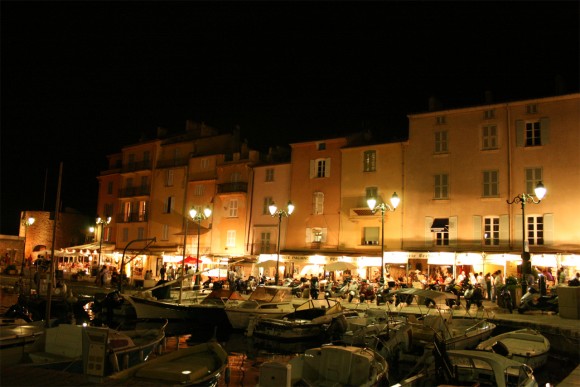 Saint Tropez port at night by Remi Jouan (Creative Commons) 