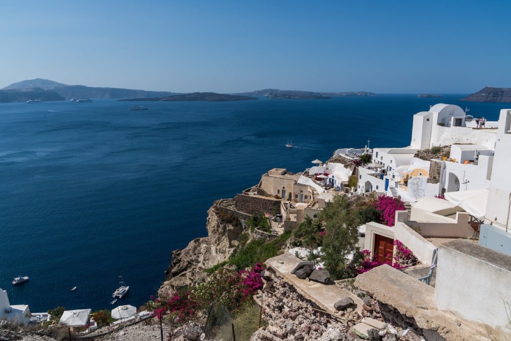 tips to rent villas on Greek Islands